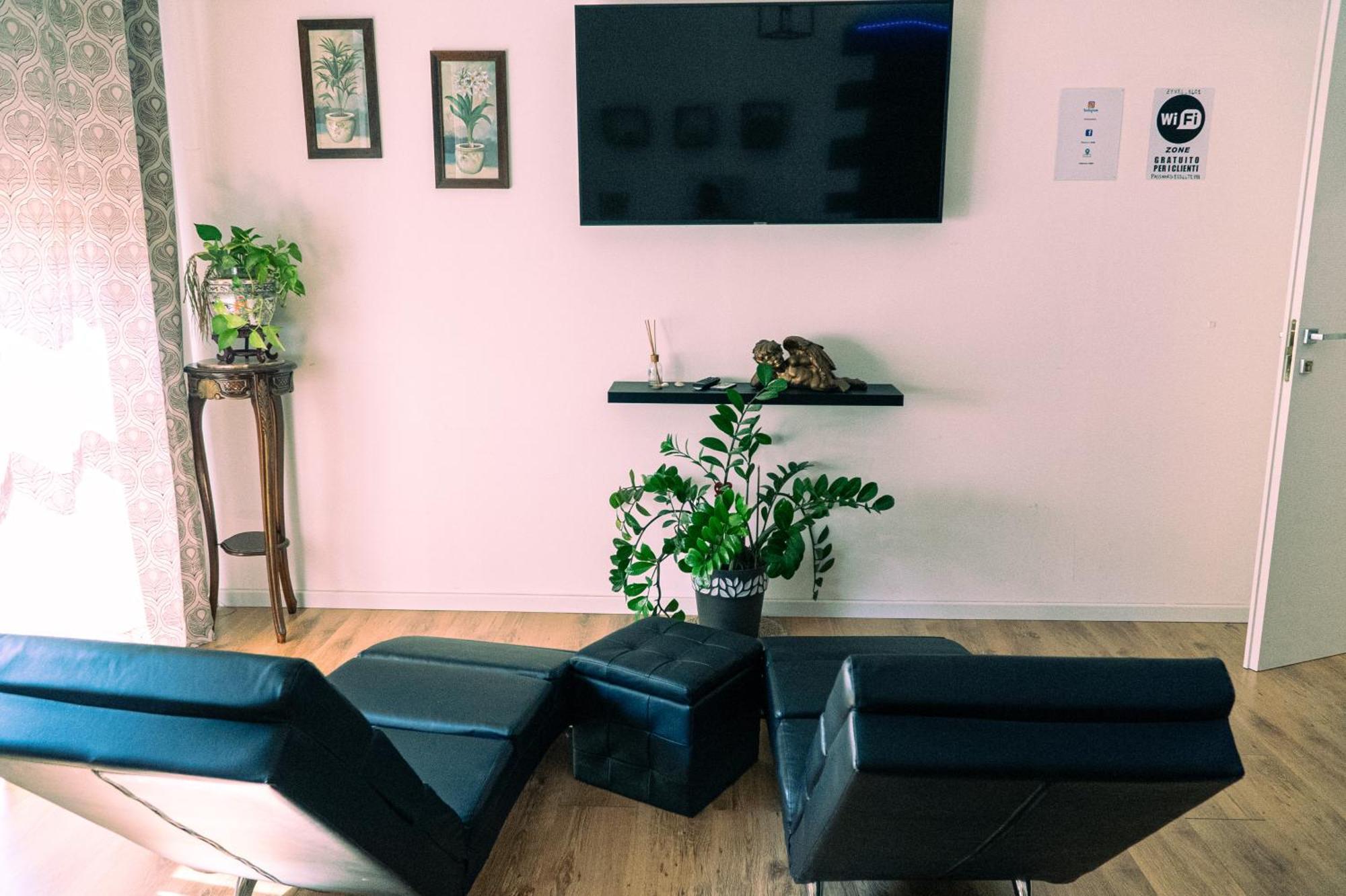 Palmina'S Apartments Бриндизи Экстерьер фото